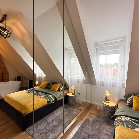 Zielone Fotele Starowka * オルシュティン